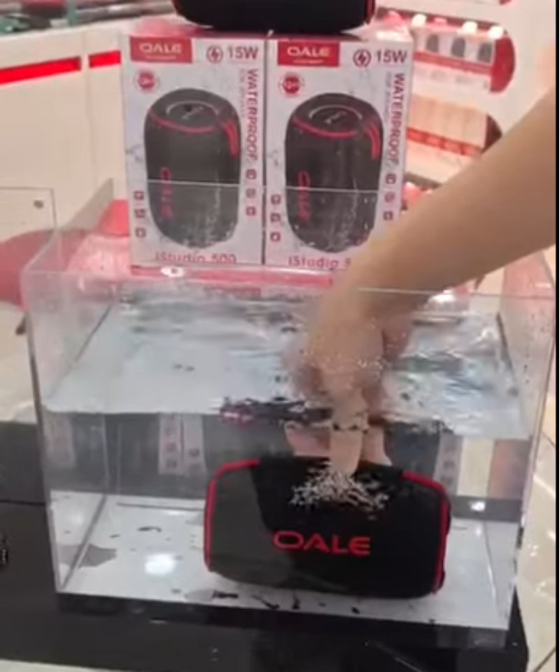 iStudio 500 Wireless Bluetooth Speaker with RGB Lights img3